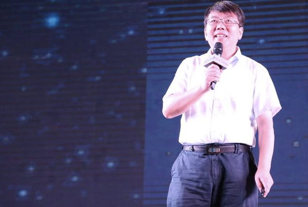 丁汉：打造共融机器人，人与机器自然互动