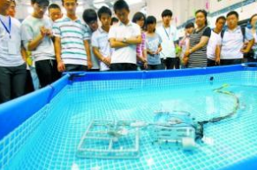 中国科学家设计出柔性遥控机器人，水中游速更快