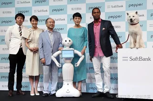 富士康又购买上万台机器人，这是准备另谋出路了吗？