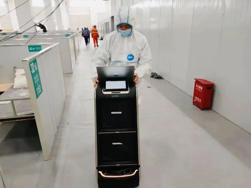 EMQ & 思岚科技：物联网+AI 支援抗疫，智能机器人保障上海方舱运转